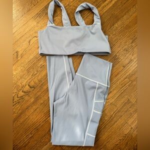 Aerie Light Gray Leggings and Top Set